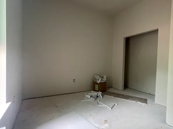 305 E Good St, Mineola, TX 75773