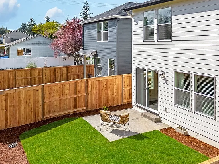 9905 NE 80th Ave — Photo 26