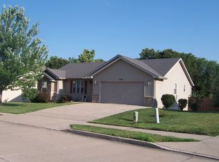 5305 Sapphire Ct, Columbia, MO 65202