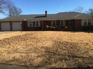 9919 Holly St, Kansas City, MO 64114
