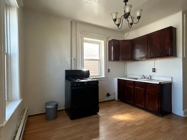 198 Delaware Avenue image 13 of 19