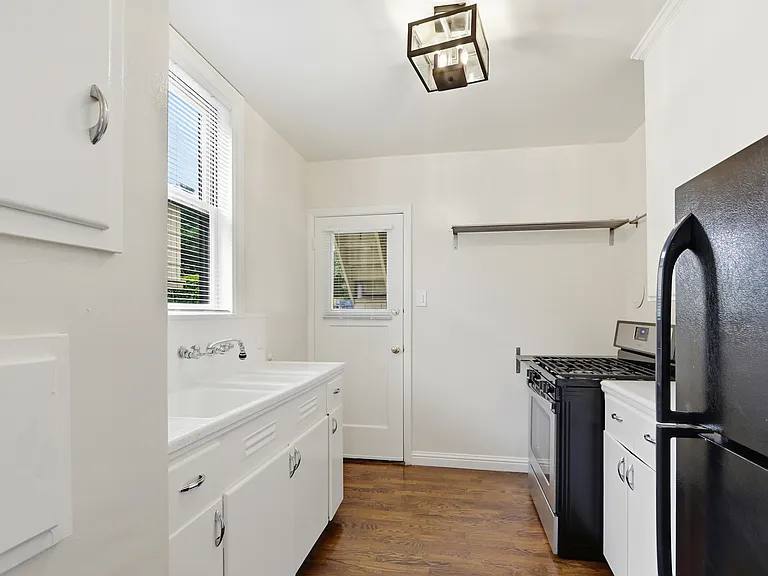 855 Main St #2 — Photo 11