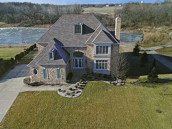 3rd image of 16094 S Stonebridge Dr