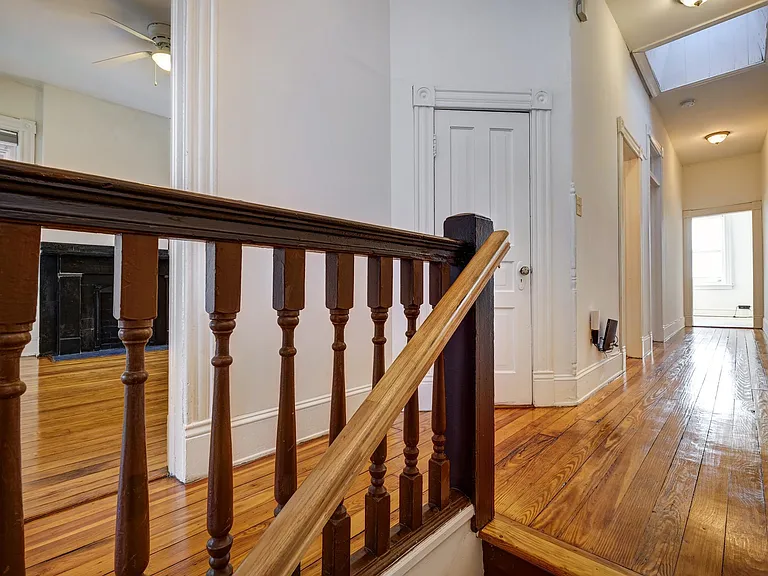 802 W Clay St #A — Photo 10