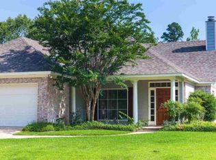 227 E Towne Dr, Brandon, MS 39042