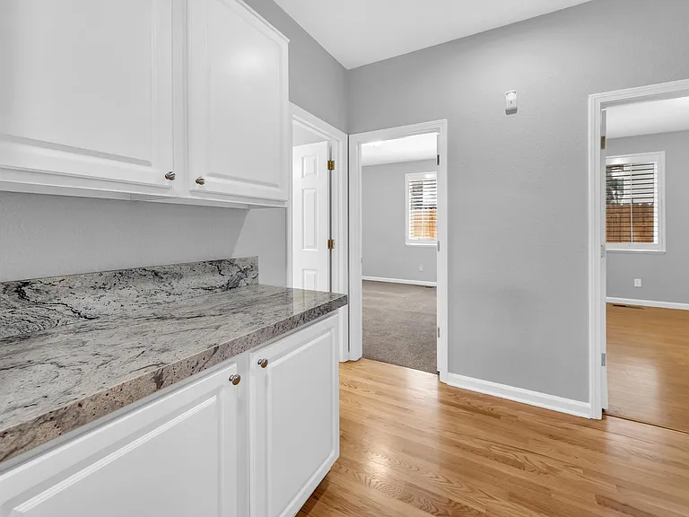 4798 Village Green Pkwy — Photo 25