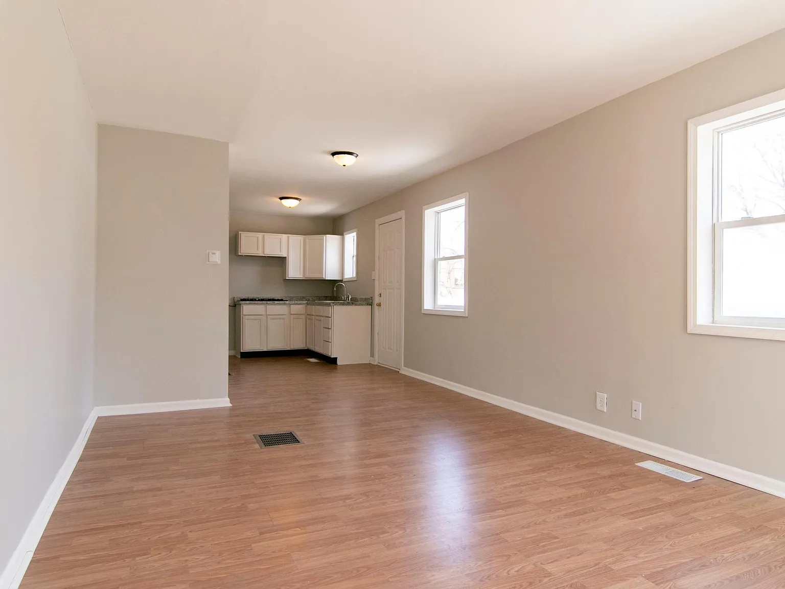 1 bed, 600 sqft, $850 — Photo 3