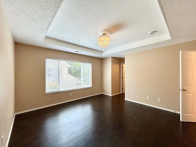 1218 NE Kinney St — Photo 42