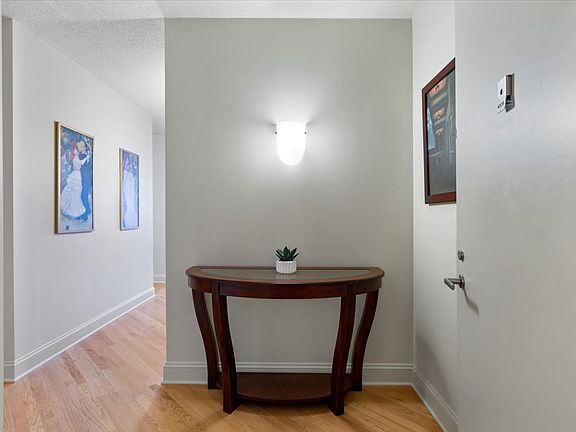 4th image of 512 N McClurg Ct APT 4309