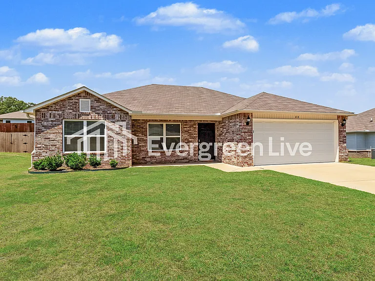 48 Dunnaway Dr — Photo 1
