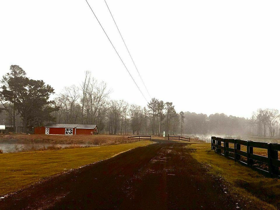 1st image of 573 Sandridge Rd