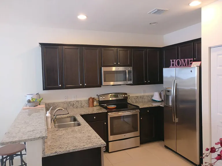 8871 NW 102nd Ct — Photo 7