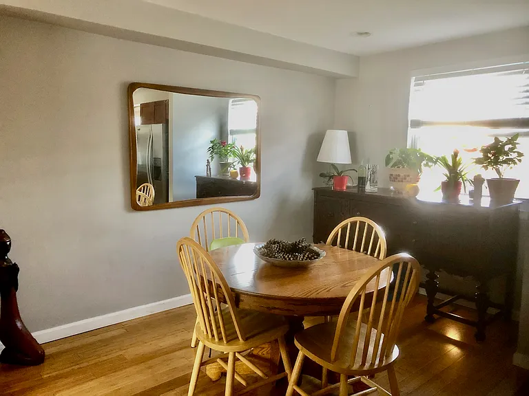 4624 Regent St — Photo 3