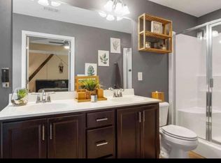 4196 Alden Park Dr, Decatur, GA 30035