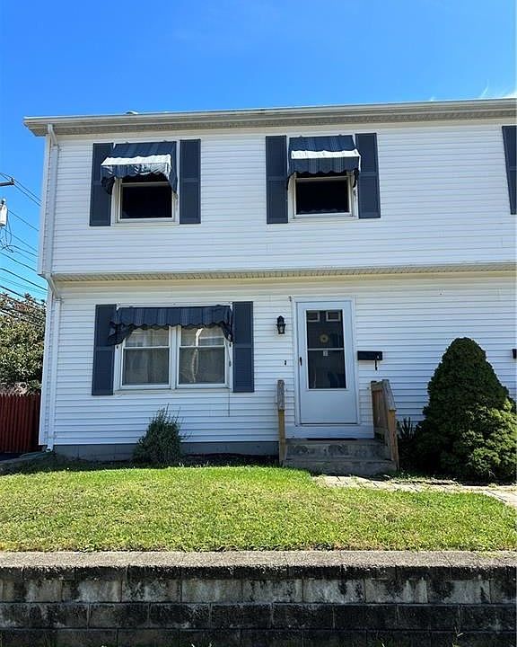 1st image of 4 Hyde Ave