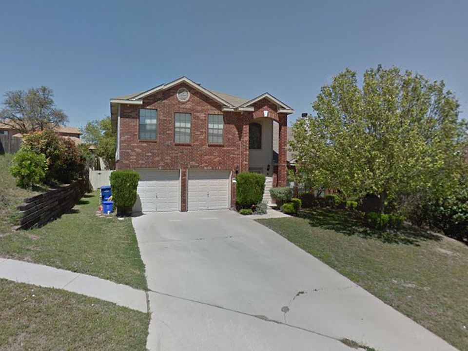 1st image of 404 Delmar Cir