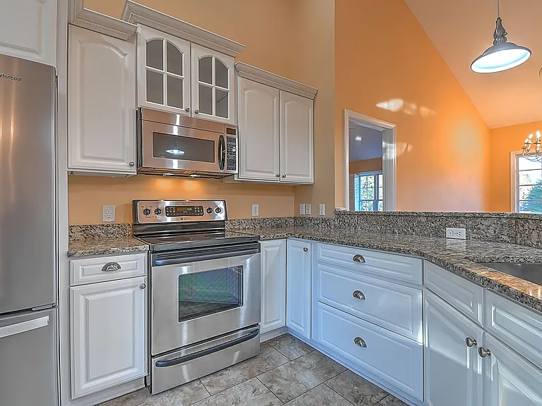 168 Old Mill Ct — Photo 5