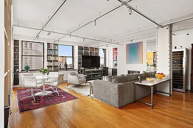 150 Nassau Street, #17B