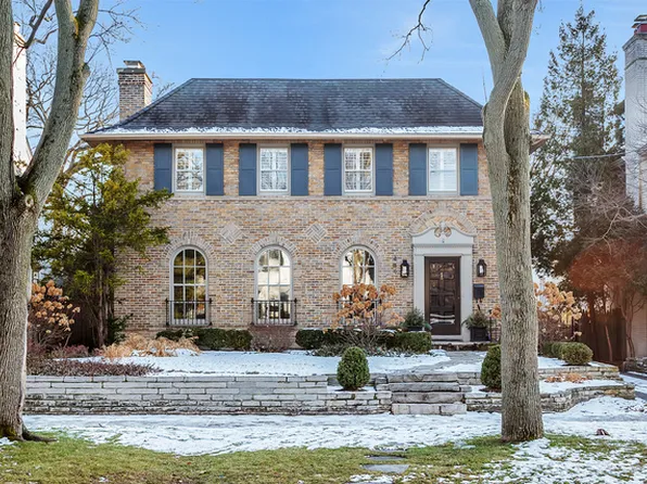 484 Orchard Ln, Winnetka, IL 60093