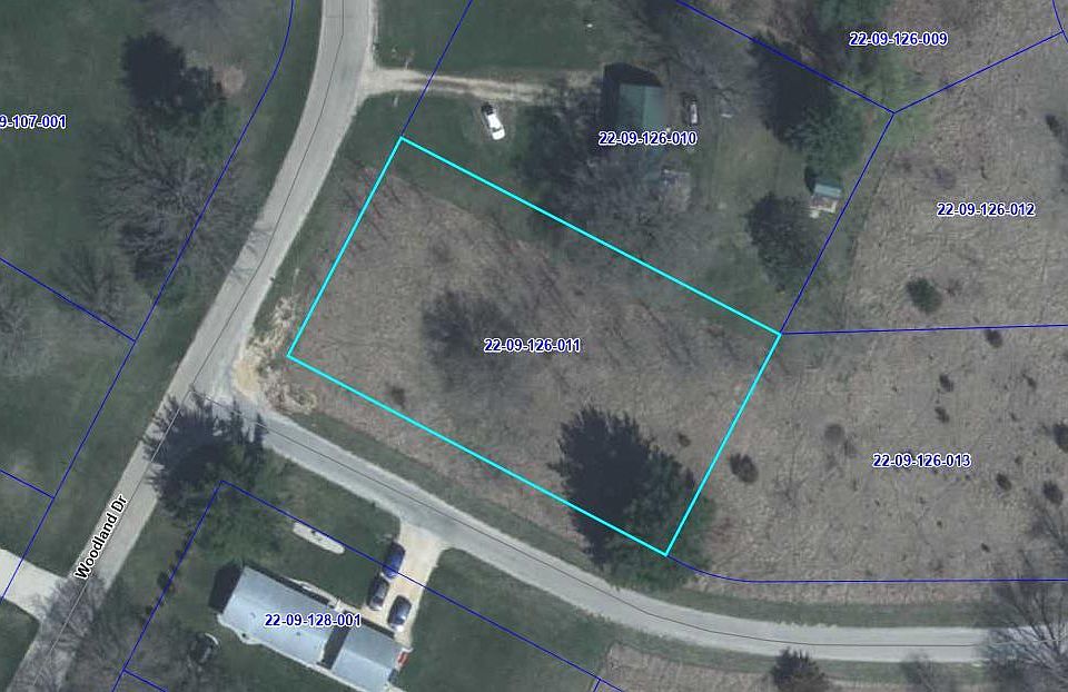 1st image of 700 Woodland Dr