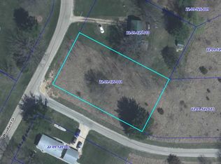 700 Woodland Dr, Dixon, IL 61021