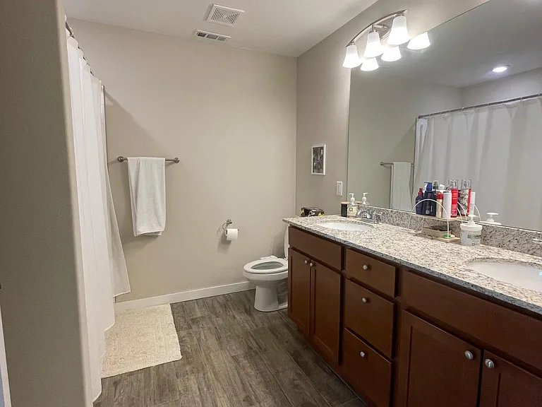 450 Red Robin St — Photo 15