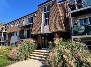 80 Damon Rd APT 5104, Northampton, MA 01060