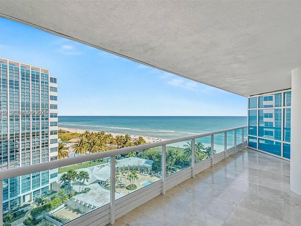 5025 Collins Ave #903