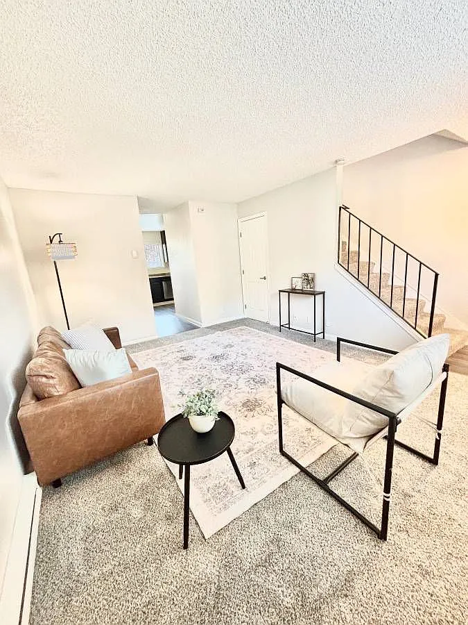 Campbell Plaza Apartments — Photo 1