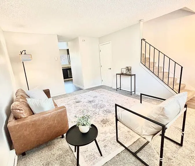 Campbell Plaza Apartments — Photo 1