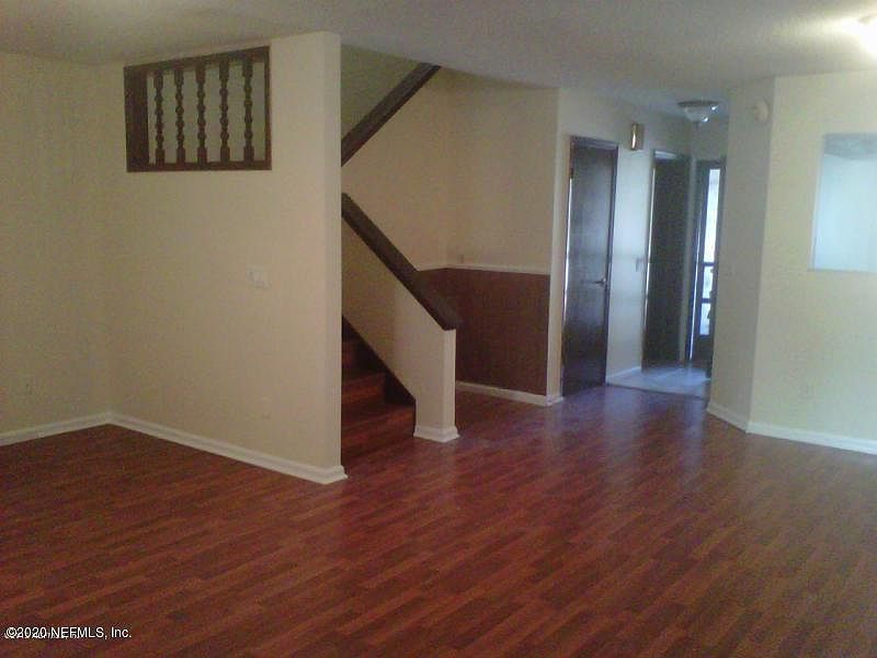 1st image of 4330 Windtree Dr S