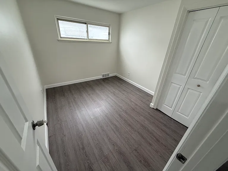 5363 Culver St — Photo 8