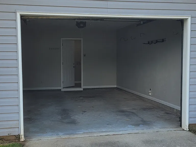 2626 Chateau Ln — Photo 22