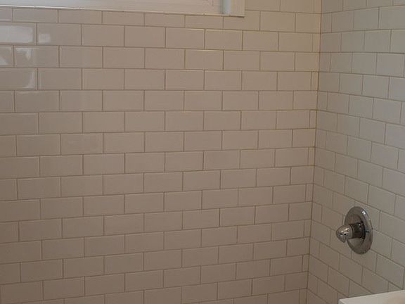 5th image of 1350 Golden Gate Ave APT 3