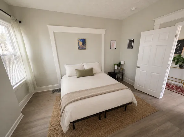 3552 Woodburn Ave Room 4, Cincinnati, OH 45207