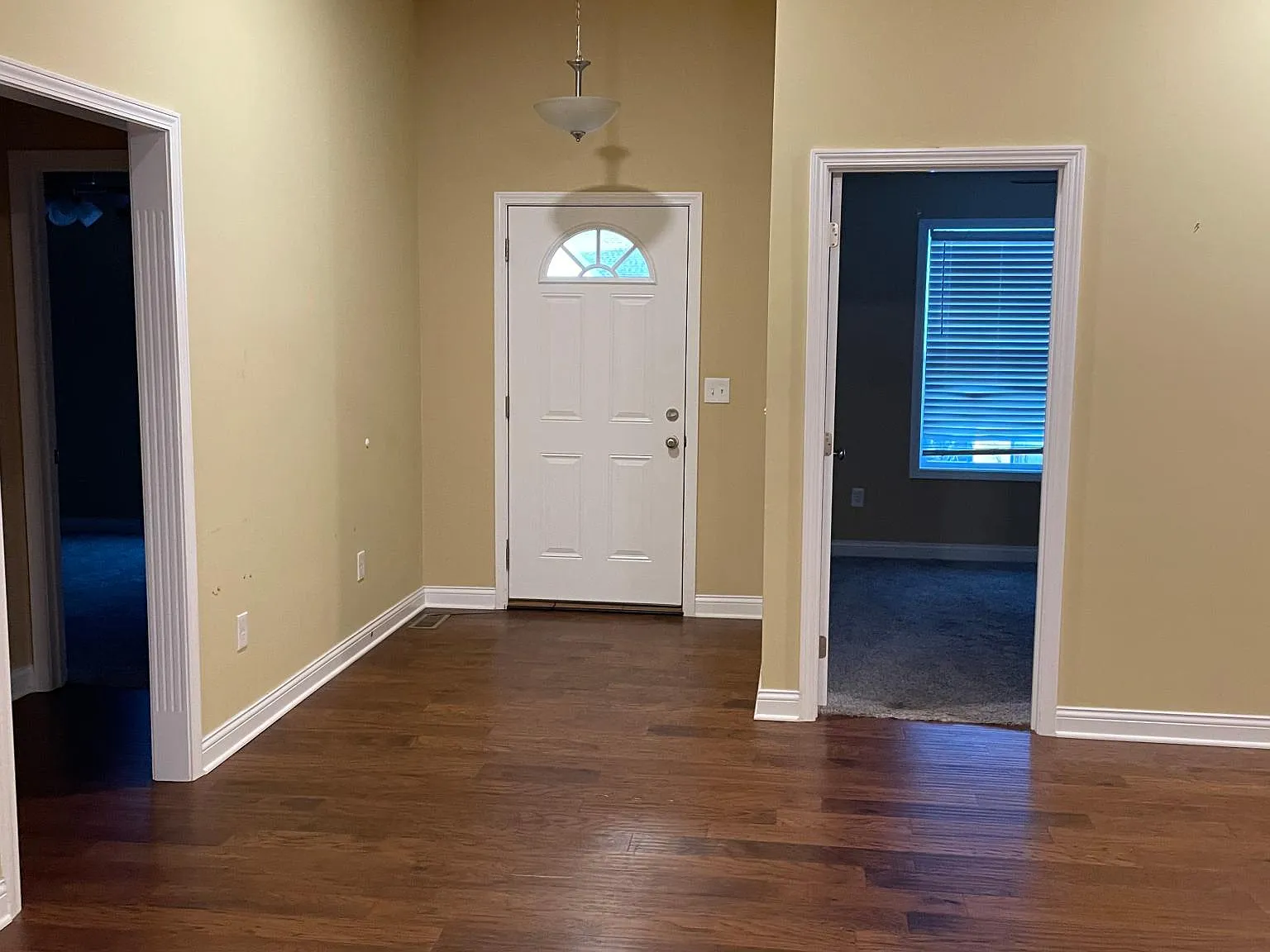 4 bed, 1800 sqft, $1,900 — Photo 2