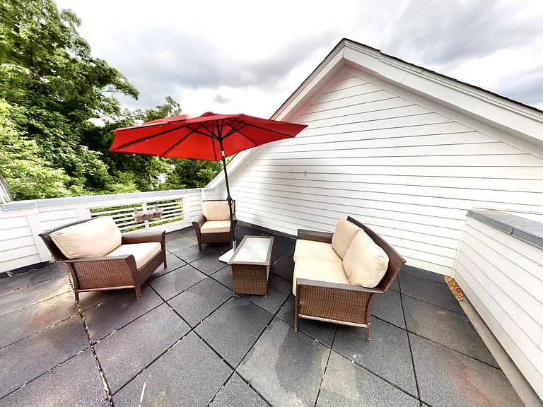 2062 Atherton Heights Ln — Photo 30