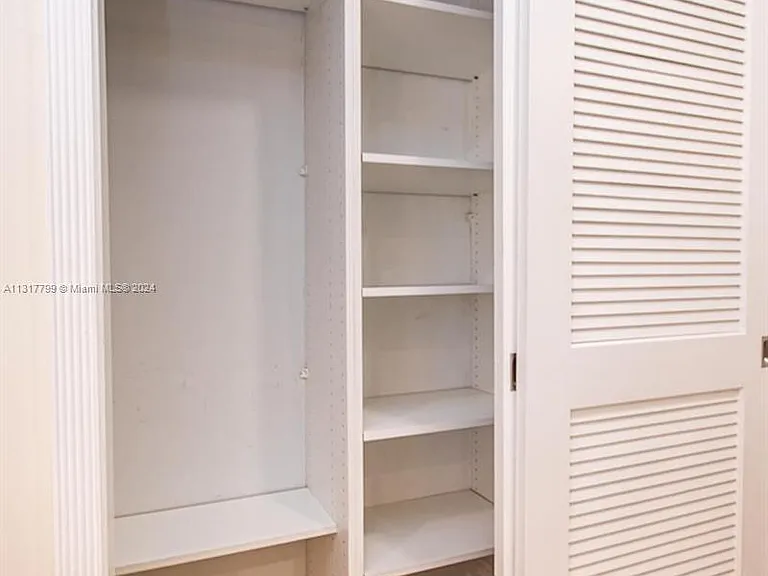 1022 Adams St — Photo 37