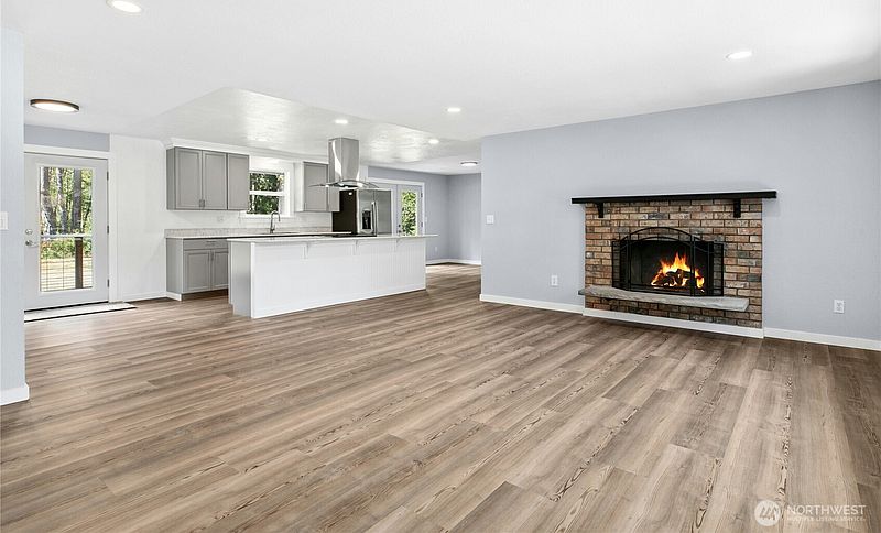 5th image of 3671 Dundee Way