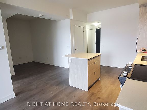 5th image of 55 Duke St W #327