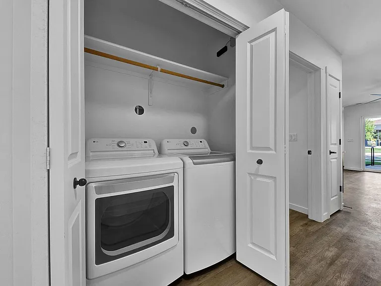 Milstick Apartments — Photo 45