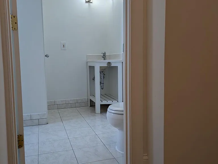 1421 Q St NW #1 — Photo 9