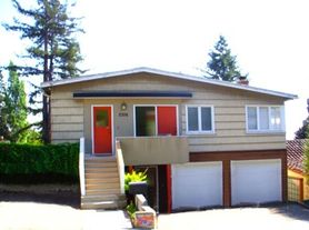 2326-2328 Rose Street, UPPER