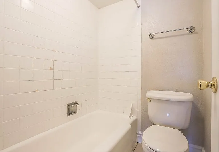 50 N Clarkson St #302 — Photo 16