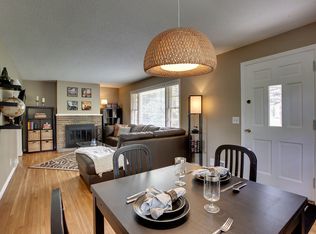 11208 Royzelle Ln, Minnetonka, MN 55305