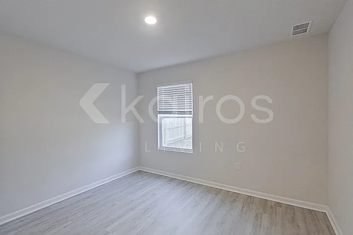 345 Monarch Ln — Photo 8