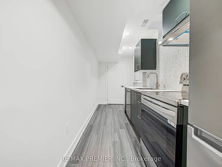 60 Del Francesco Way #BASEMENT — Photo 11
