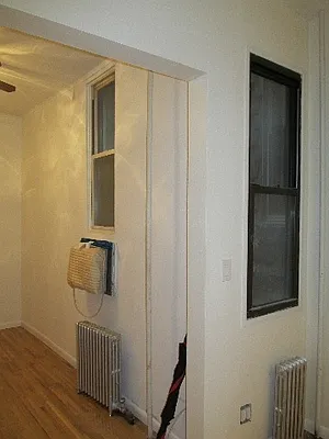 Rented by FlatFinders Realty | media 7