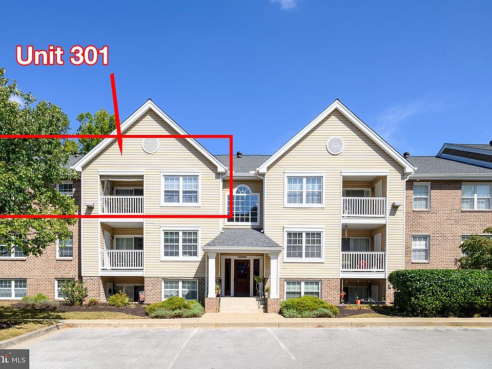1st image of 3 Ginford Pl Unit 301