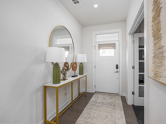 5th image of 807 Raintree Dr